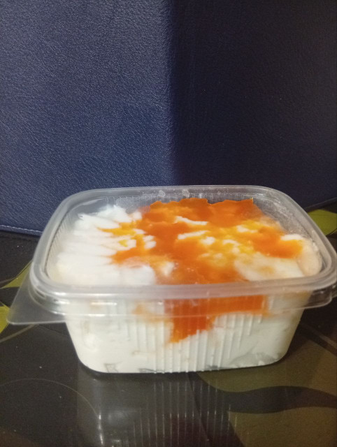 Творожный десерт манго